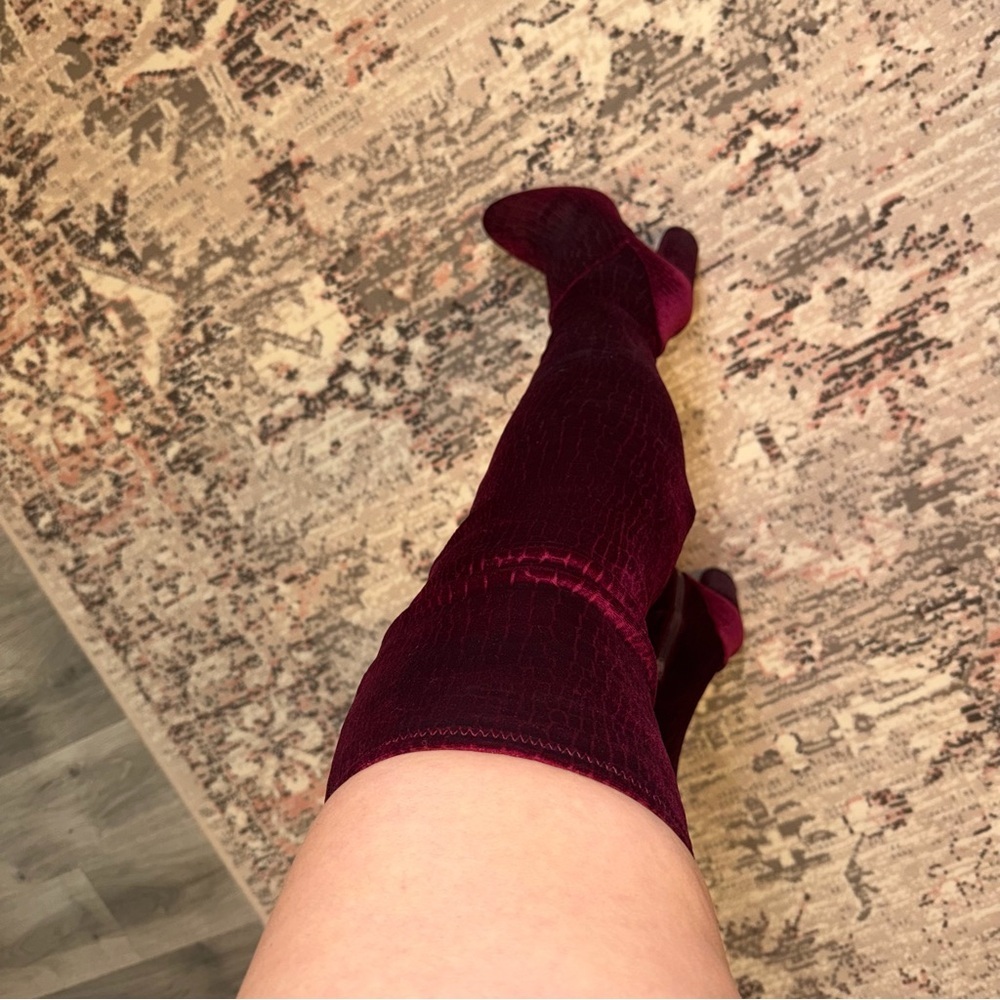Aldo Burgundy Suede Block Heel Pumps - Picture 9 of 15